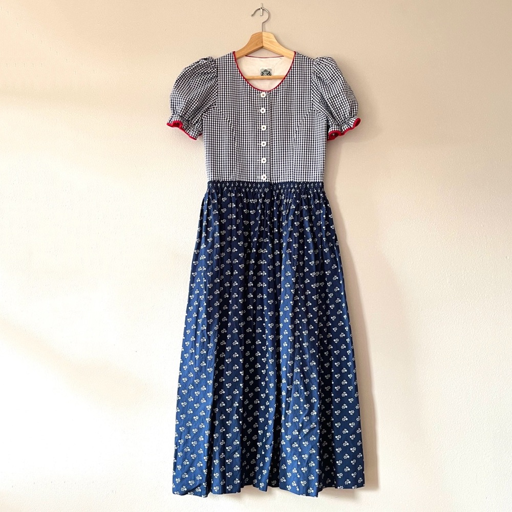 Hammerschmid German Puff Sleeve Traditional Dirndl Cottagecore Calico Maxi Dress